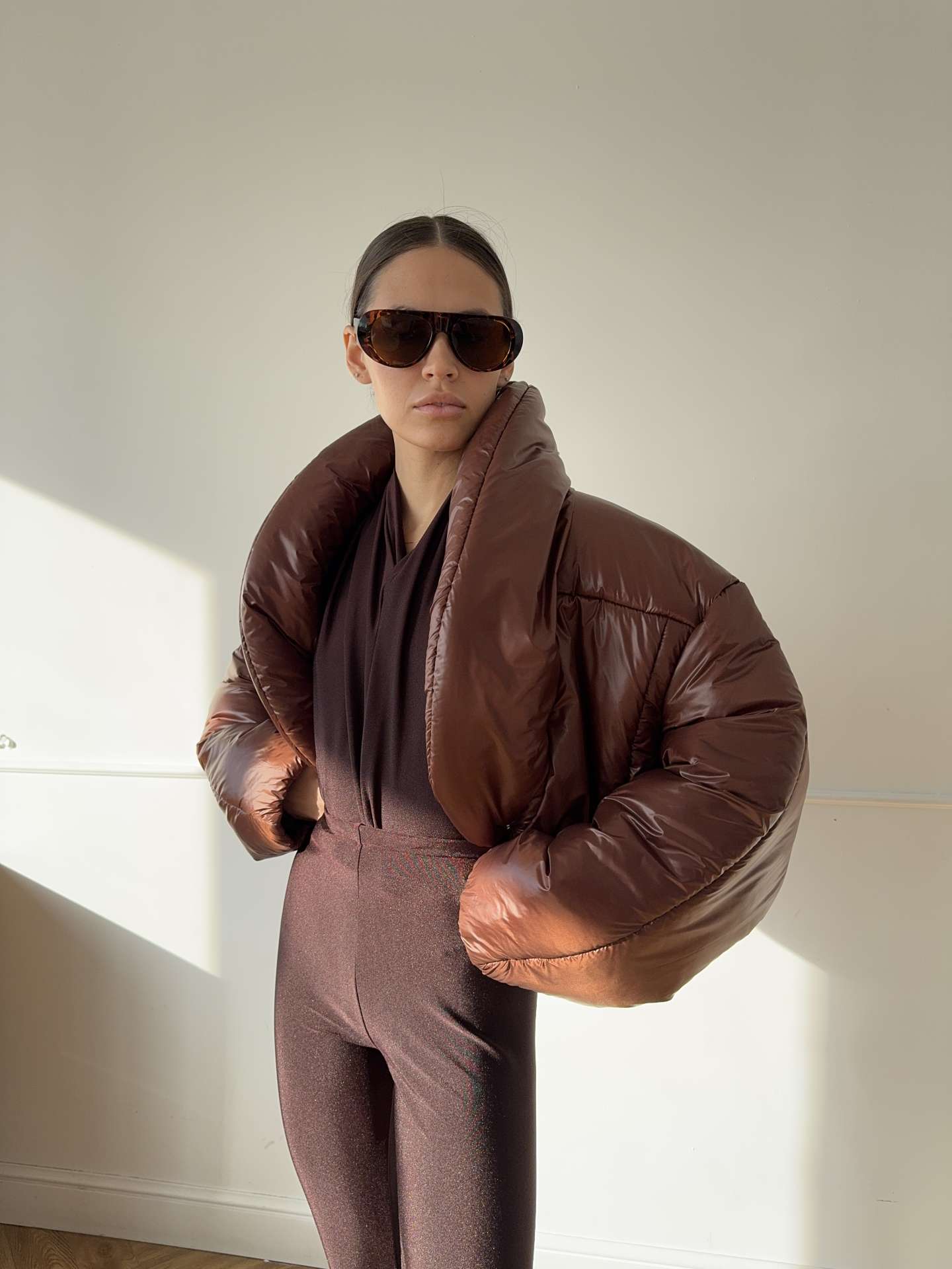 Коричневый